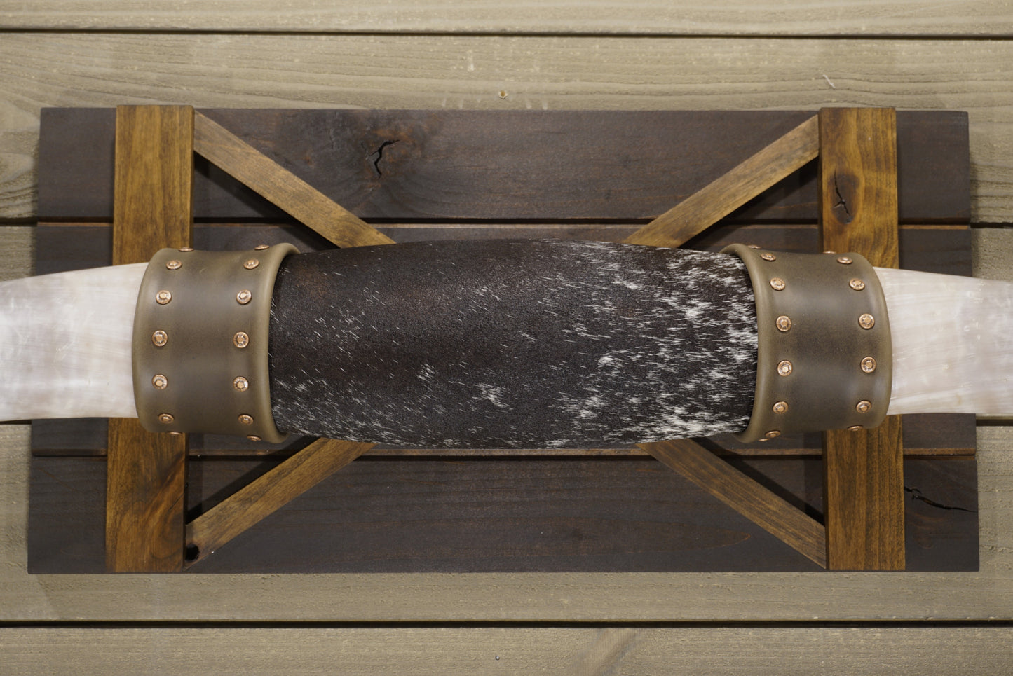 5' 0" Longhorn Wall Mount #238