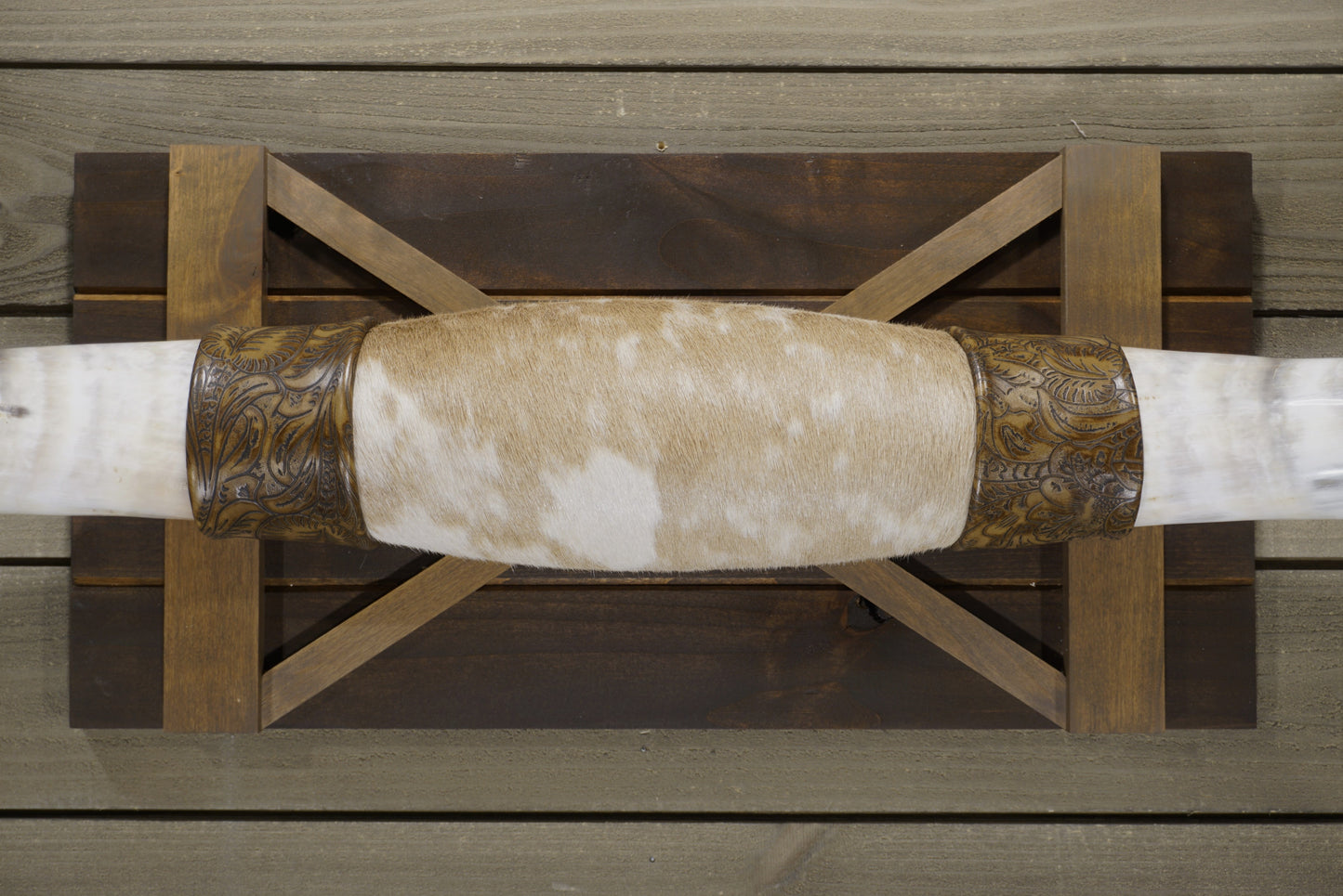 4' 2" Longhorn Wall Mount #240