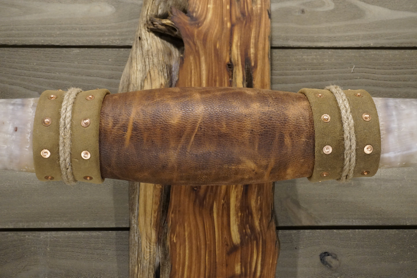 5' 9" Longhorn Wall Mount #244