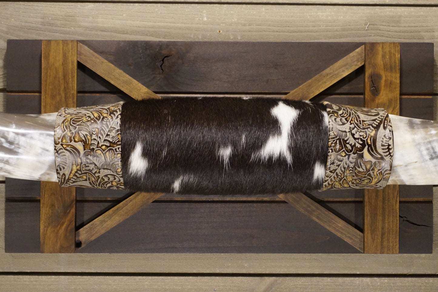 7' 0" Longhorn Wall Mount #245