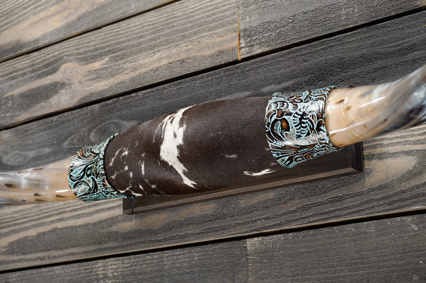 5' 1" Longhorn Wall Mount #311