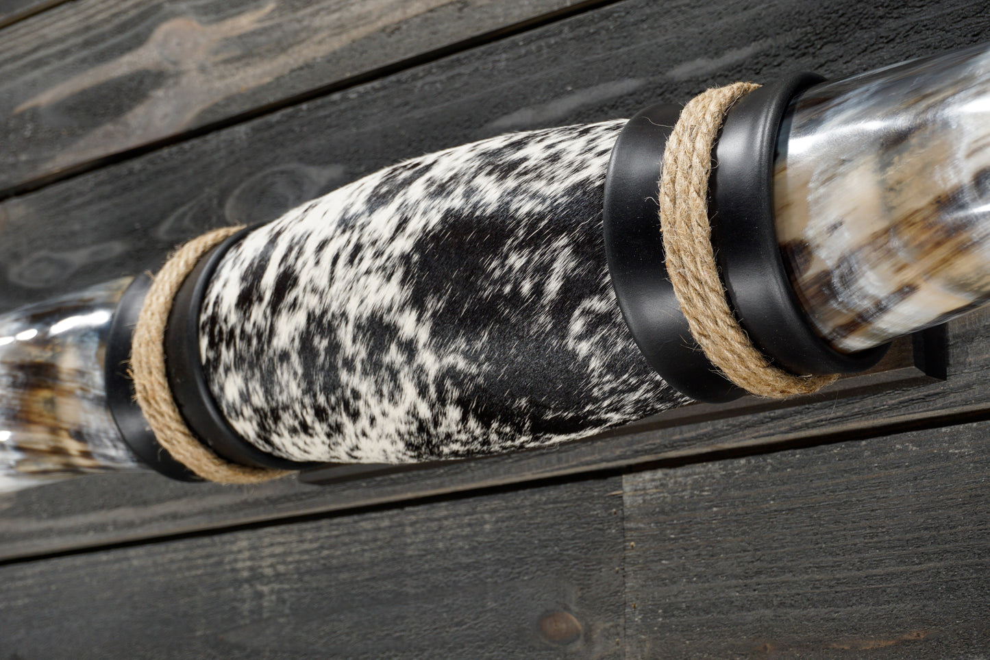 5' 10" Longhorn Wall Mount #319