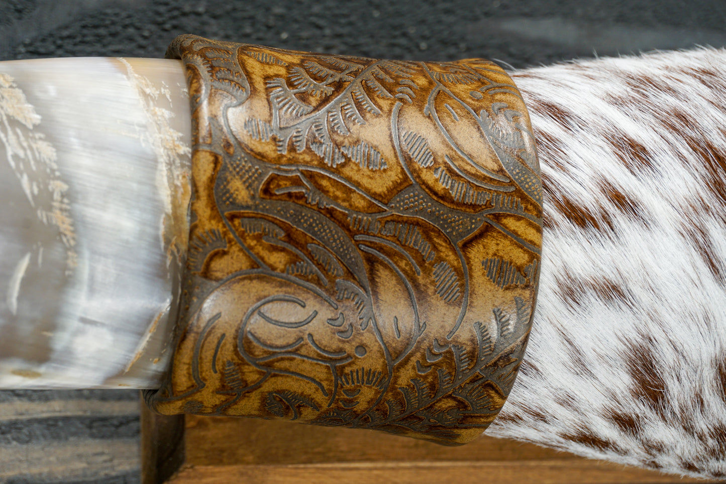 5' 0" Longhorn Wall Mount #269
