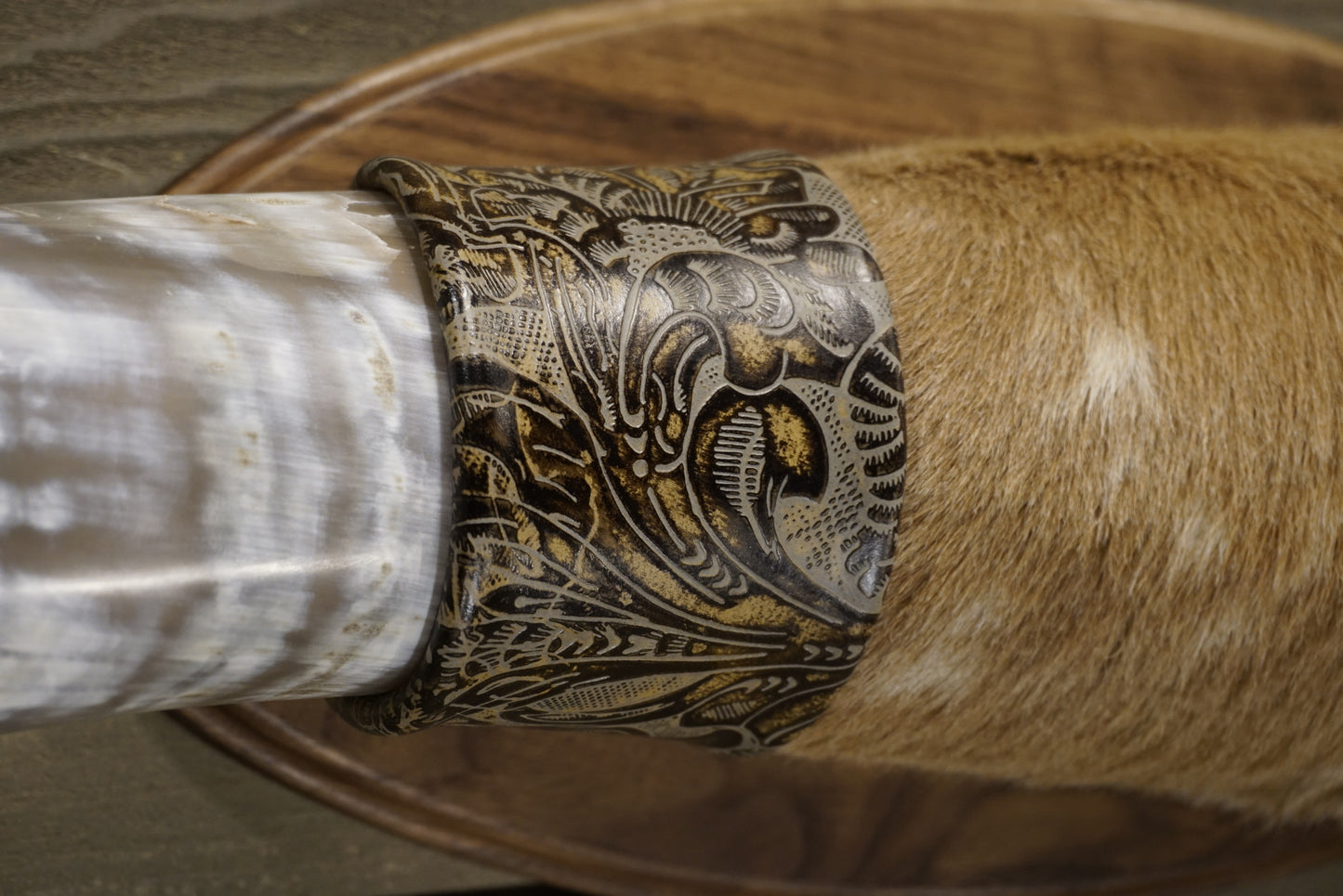 4' 8" Longhorn Wall Mount #242