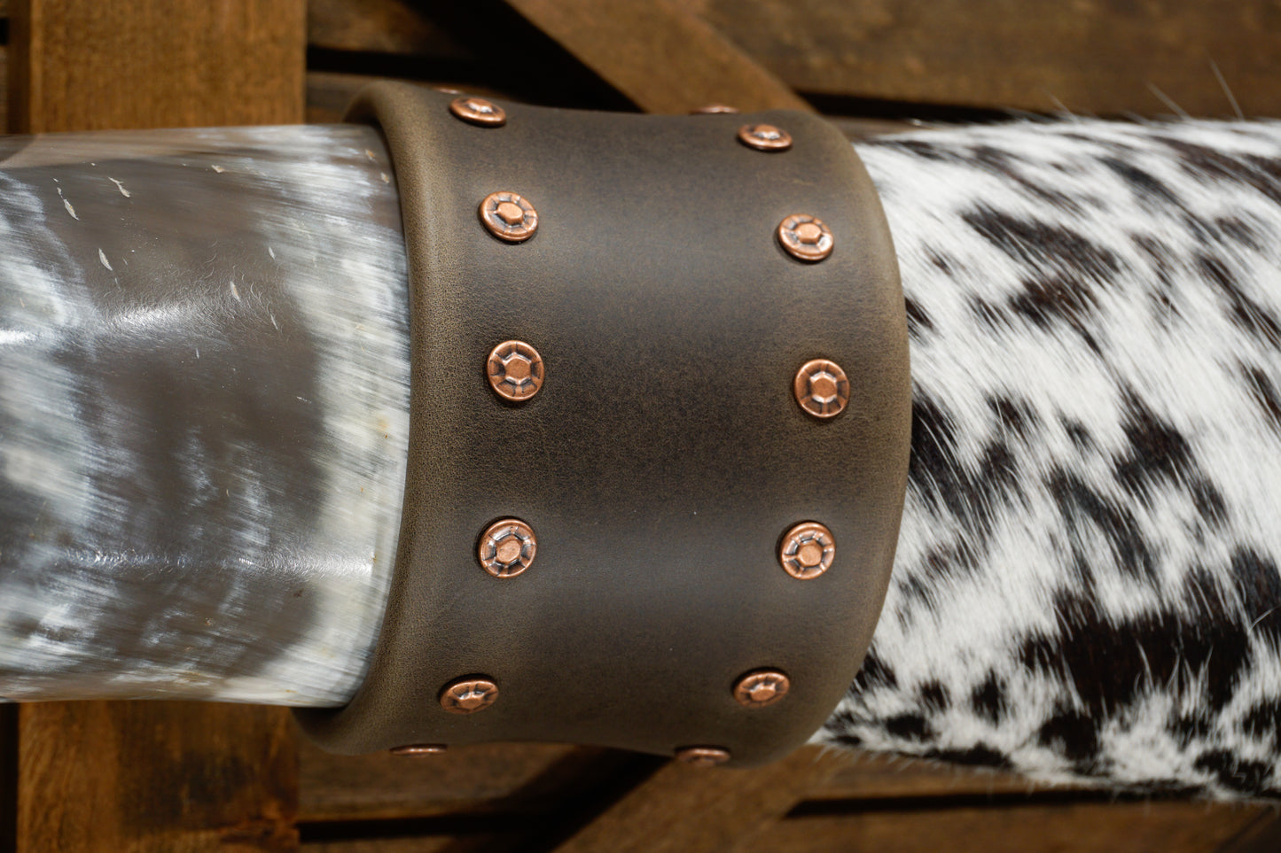 5' 6" Longhorn Wall Mount #261
