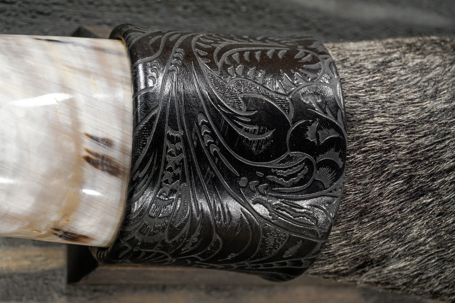 5' 4" Longhorn Wall Mount #268