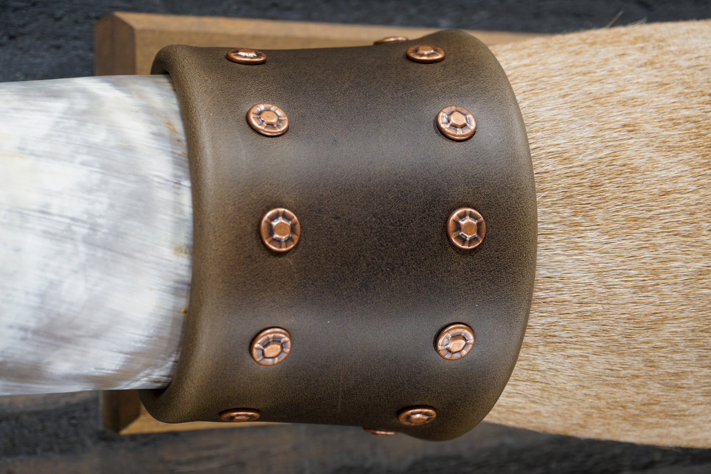 4' 6" Longhorn Wall Mount #283