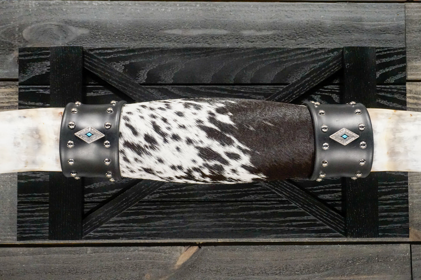 4' 2" Longhorn Wall Mount #251