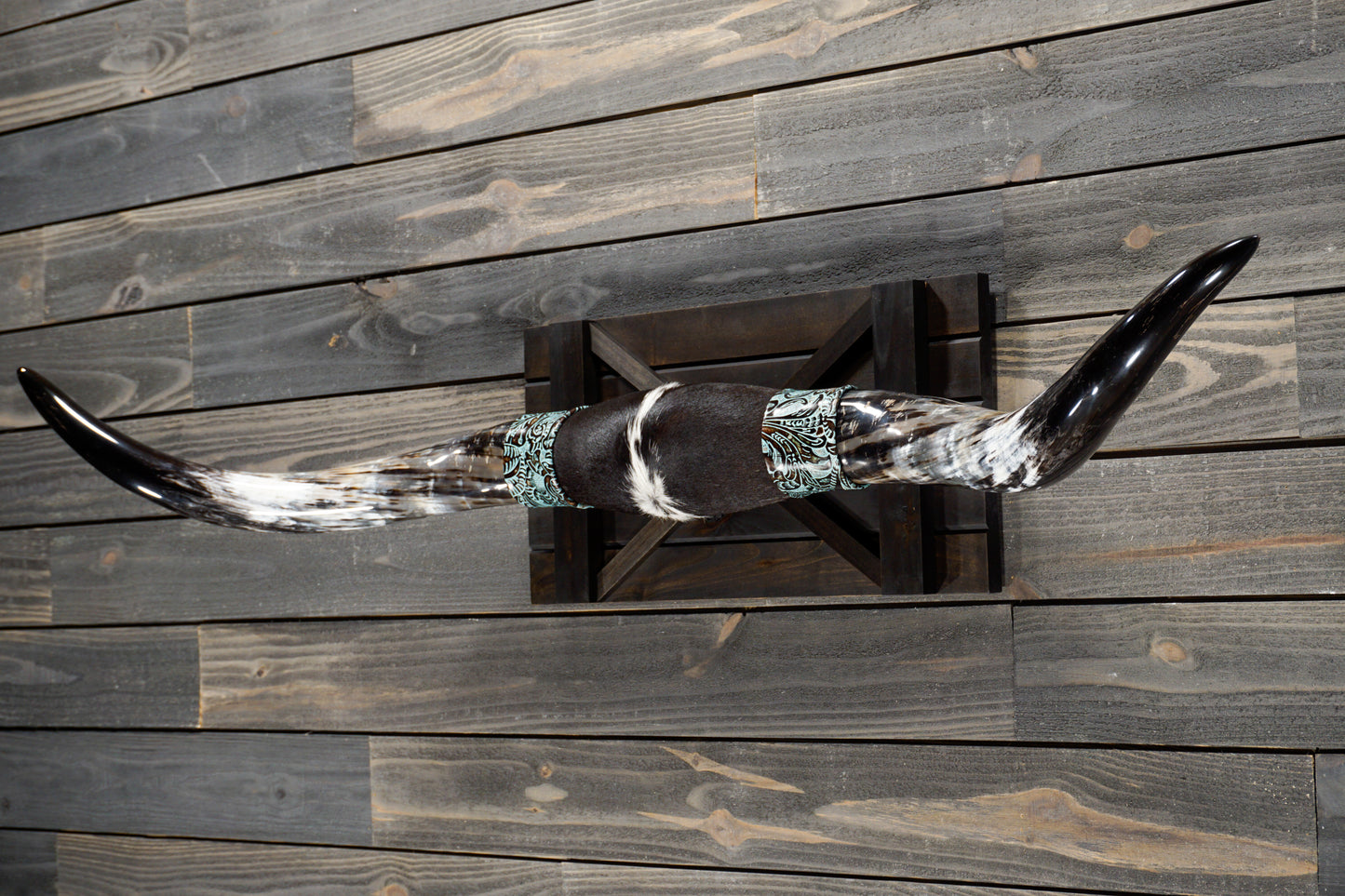 4' 11" Longhorn Wall Mount #296