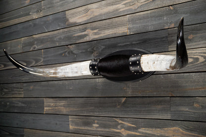 4' 7" Longhorn Wall Mount #232