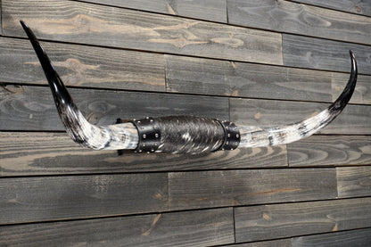 4' 5" Longhorn Wall Mount #303