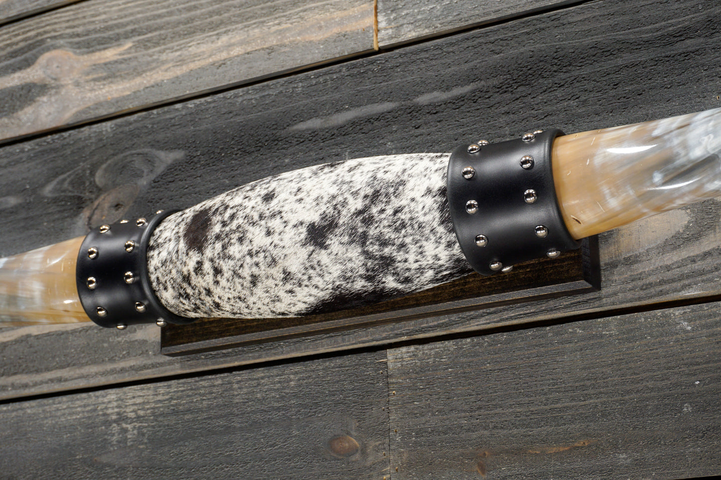 5' 0" Longhorn Wall Mount #339