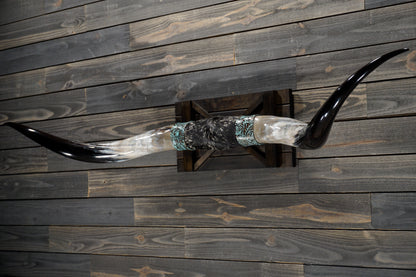 6' 10" Longhorn Wall Mount #321
