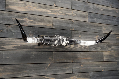 4' 9" Longhorn Wall Mount #274