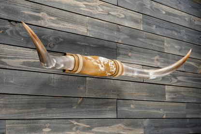 4' 11" Longhorn Wall Mount #377