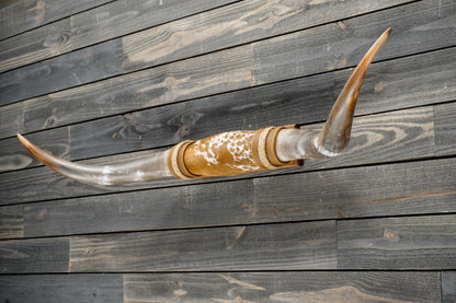 4' 11" Longhorn Wall Mount #377