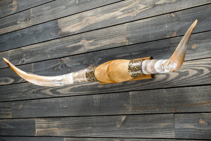 4' 7" Longhorn Wall Mount #290