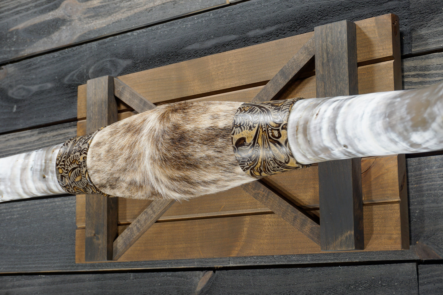 5' 1" Longhorn Wall Mount #305