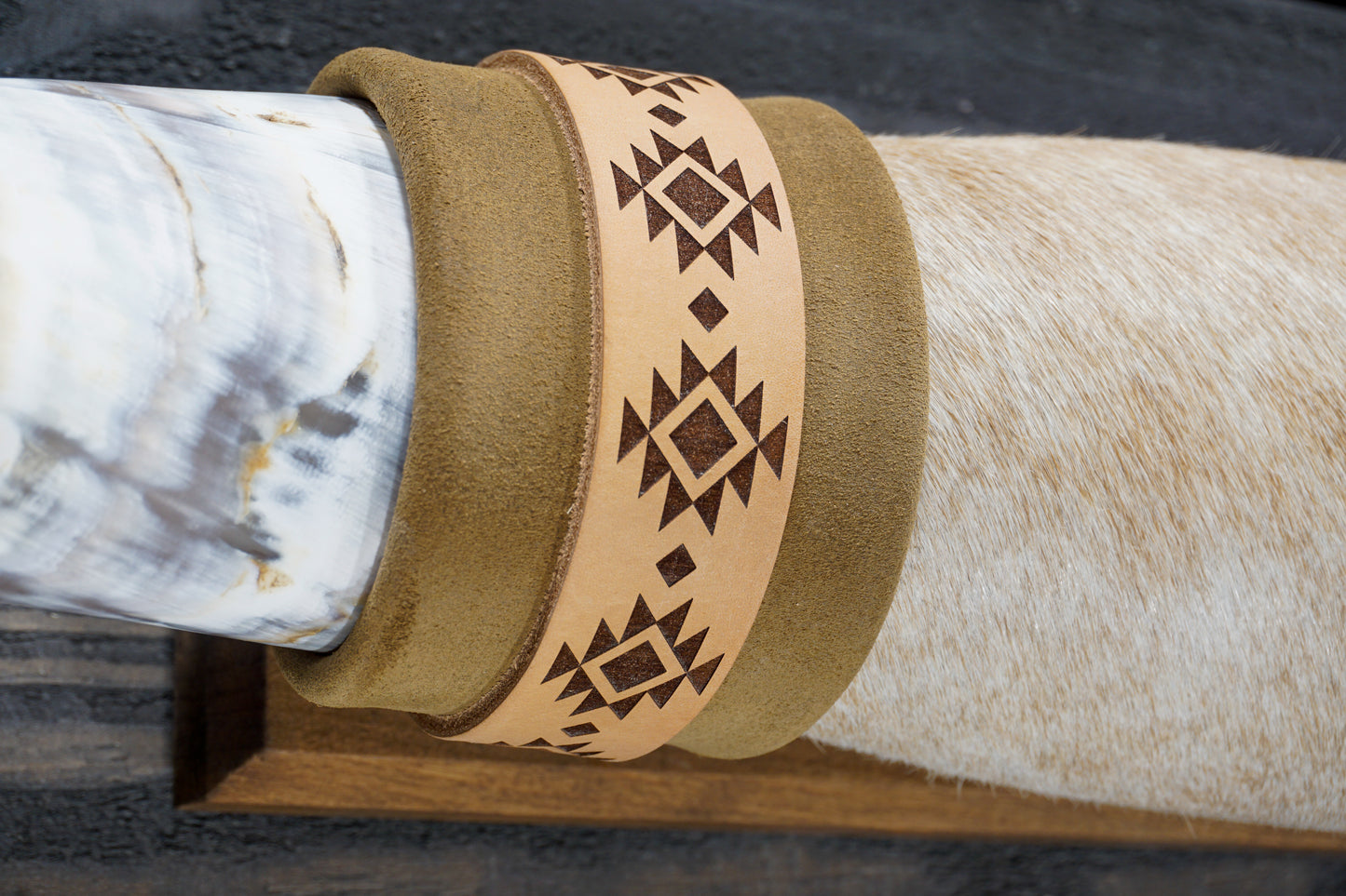 5' 5" Longhorn Wall Mount #307