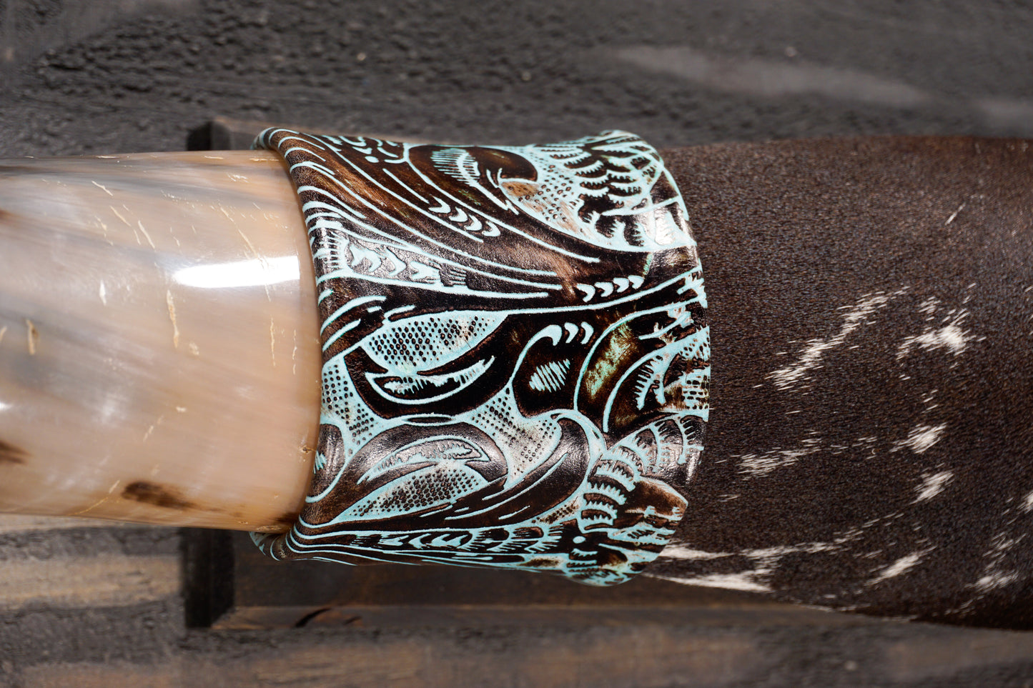 5' 1" Longhorn Wall Mount #311