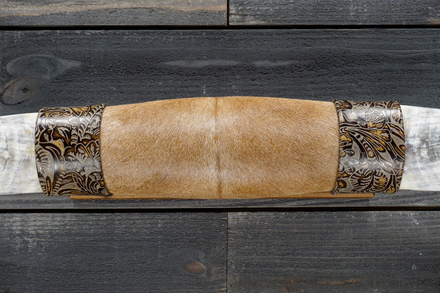 4' 8" Longhorn Wall Mount #325