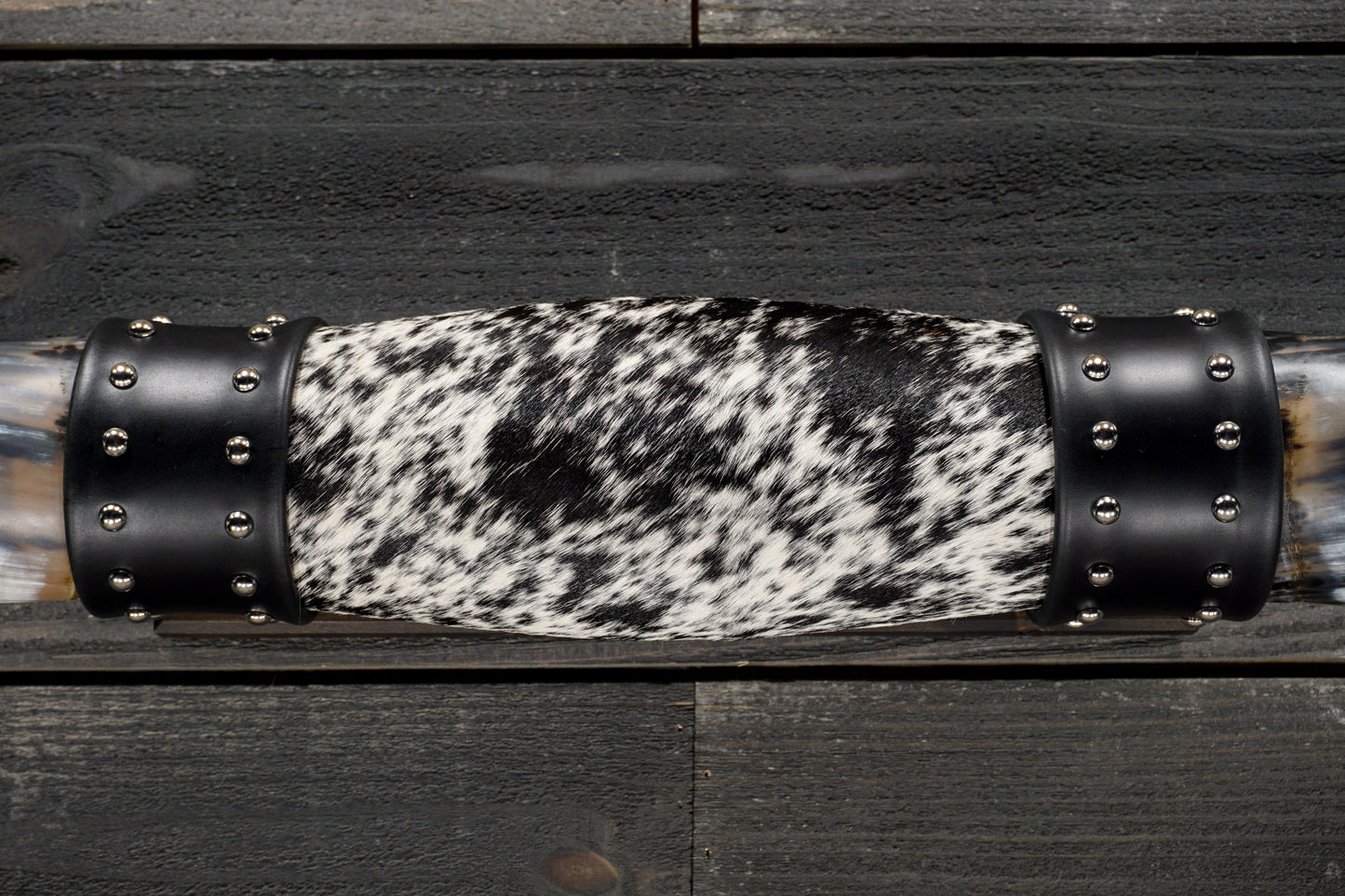 4' 8" Longhorn Wall Mount #332