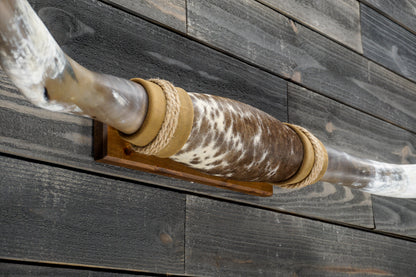 5' 3" Longhorn Wall Mount #340