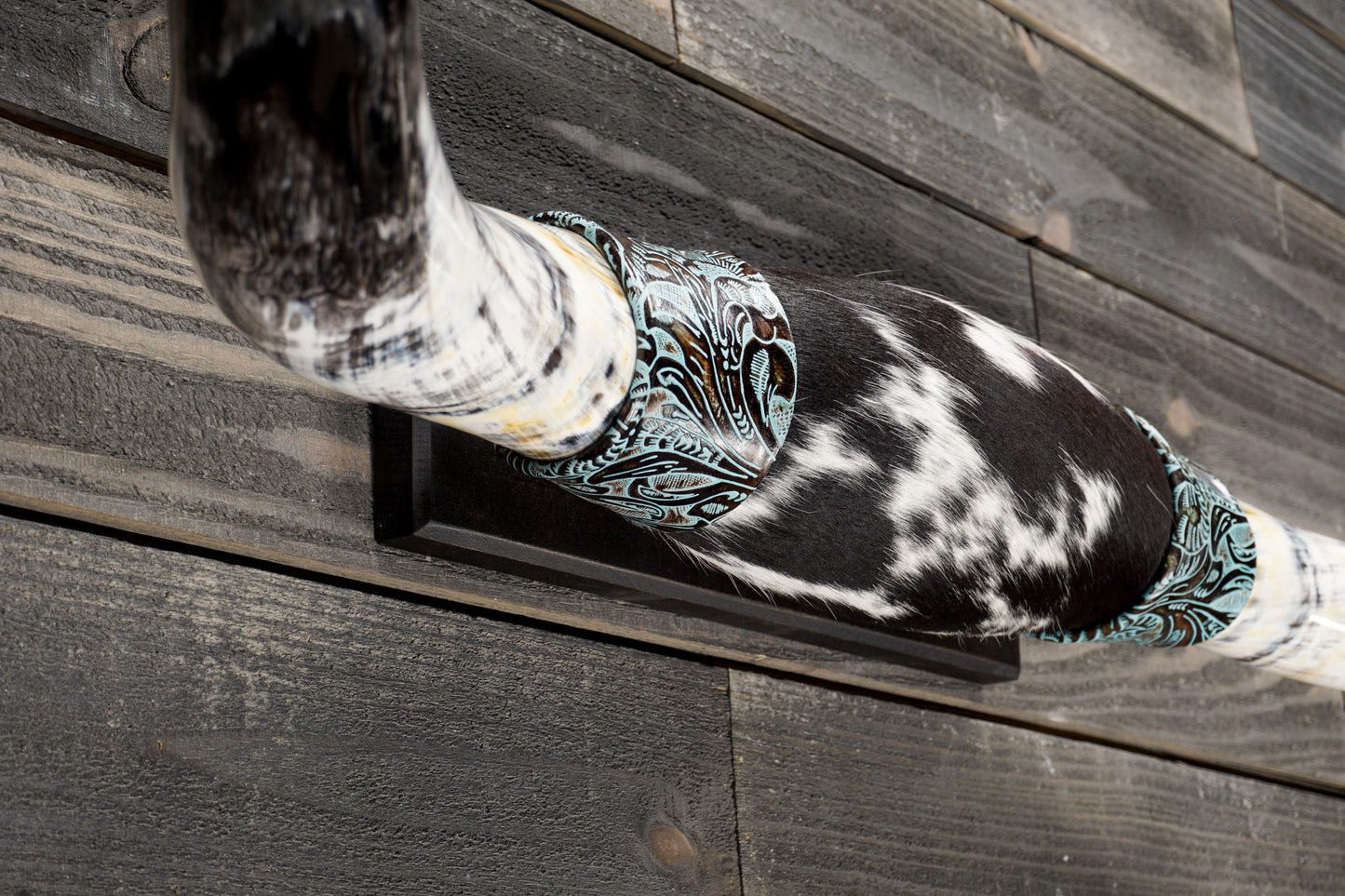 4' 8" Longhorn Wall Mount #361