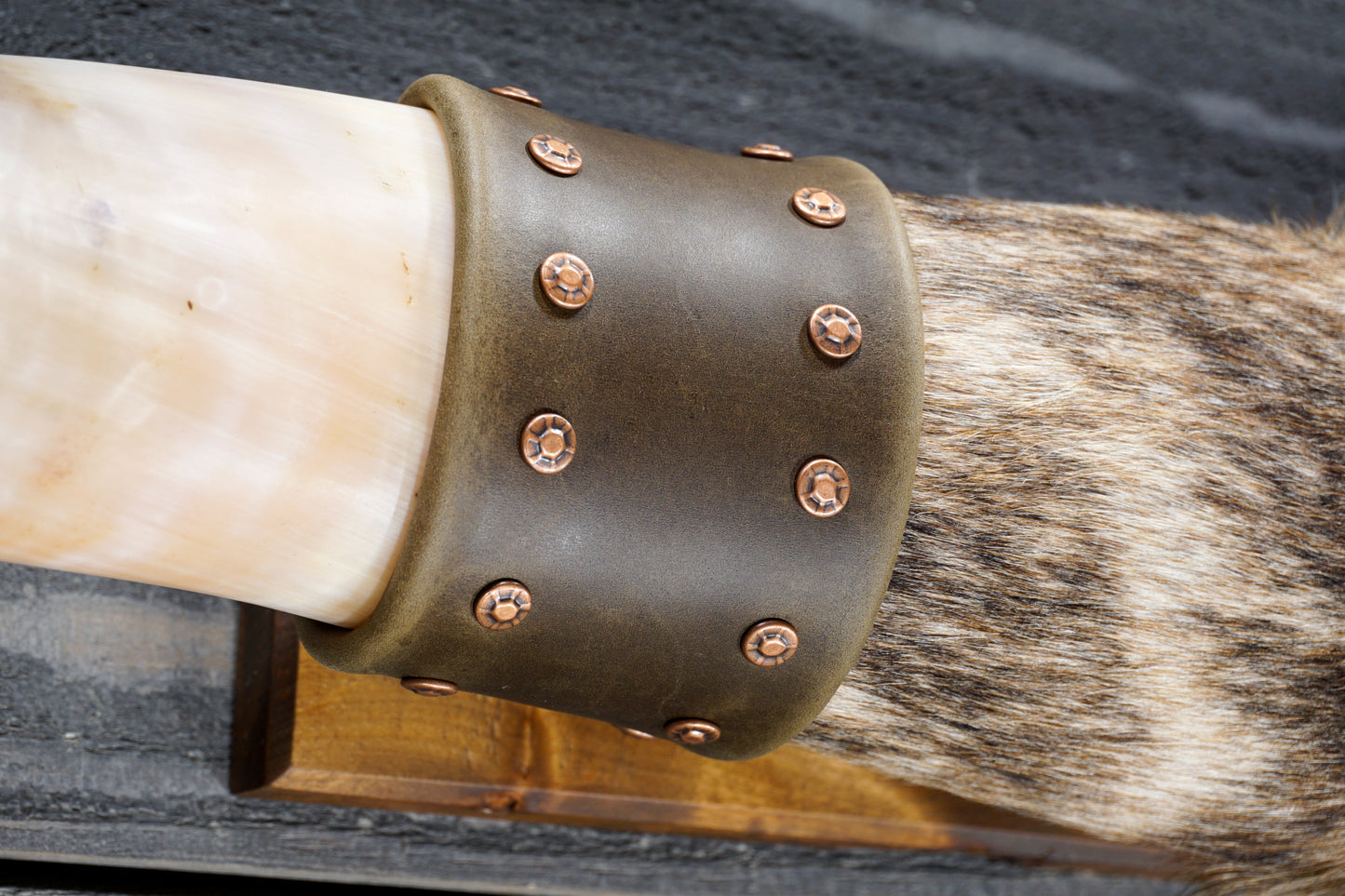 5' 1" Longhorn Wall Mount #383