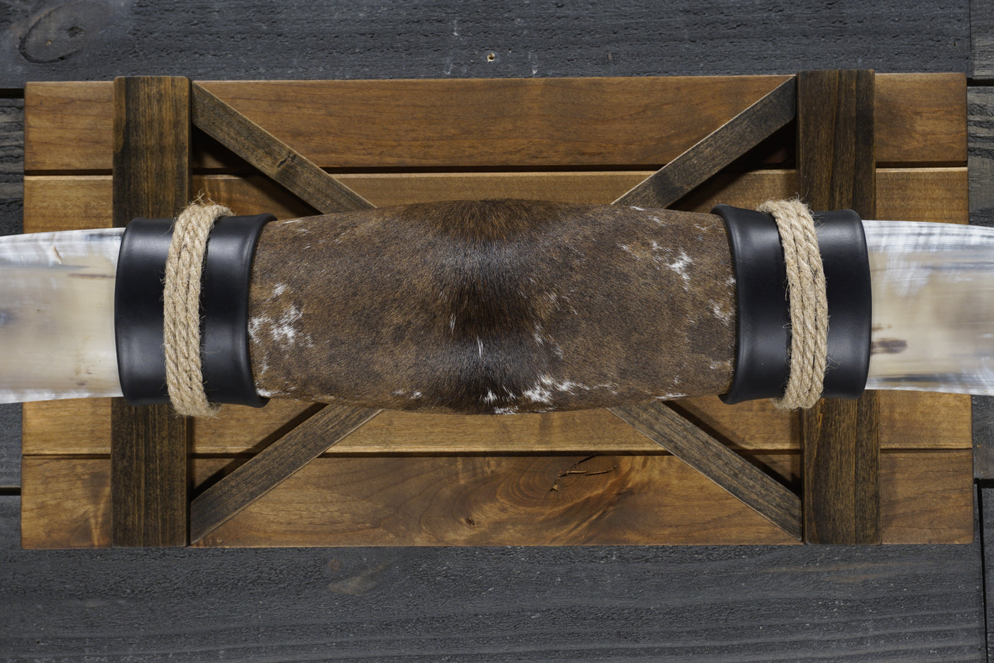 5' 0" Longhorn Wall Mount #357