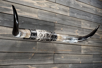 4' 7" Longhorn Wall Mount #376