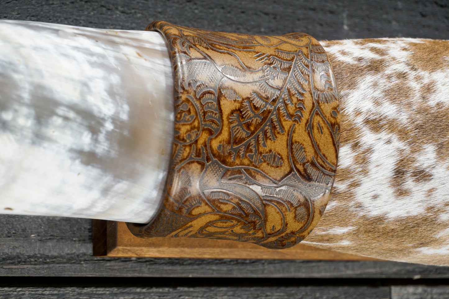 5' 4" Longhorn Wall Mount #368
