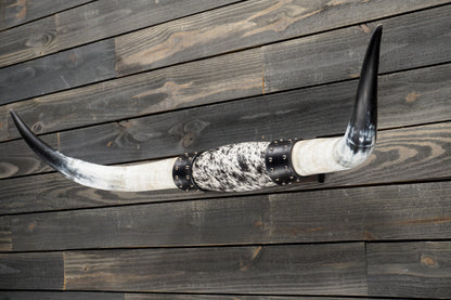 4' 3" Longhorn Wall Mount #327