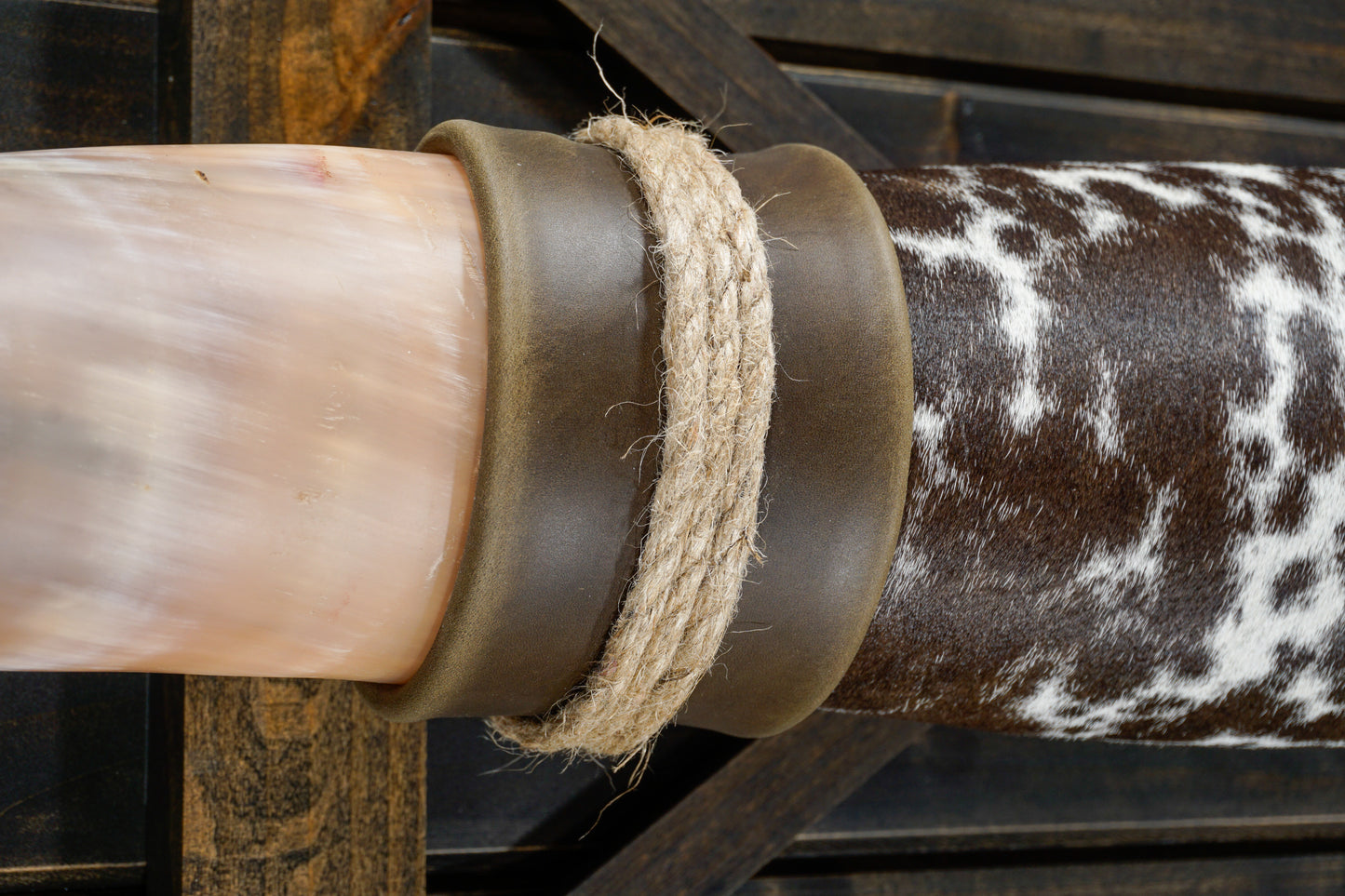 5' 3" Longhorn Wall Mount #301