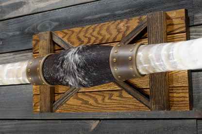 4' 11" Longhorn Wall Mount #289