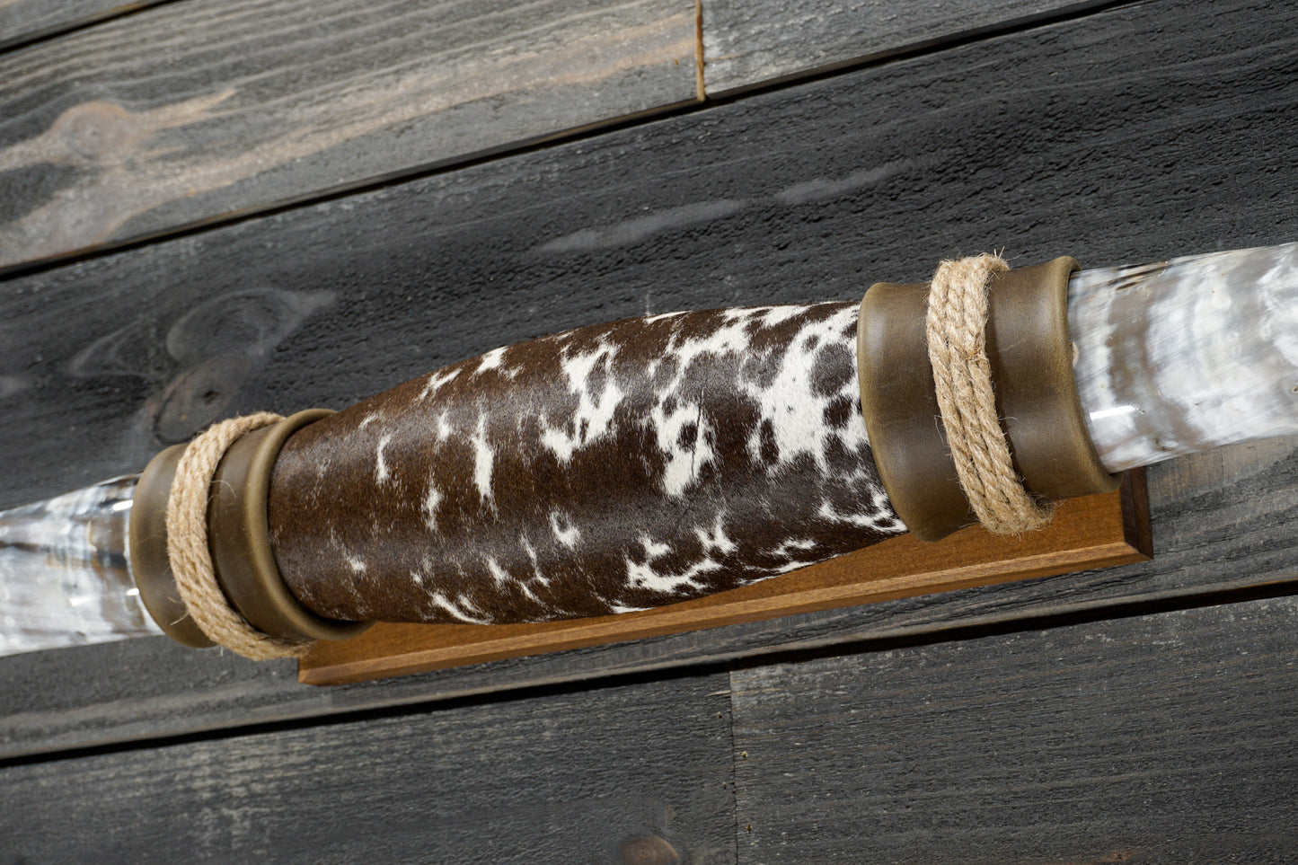 5' 3" Longhorn Wall Mount #316