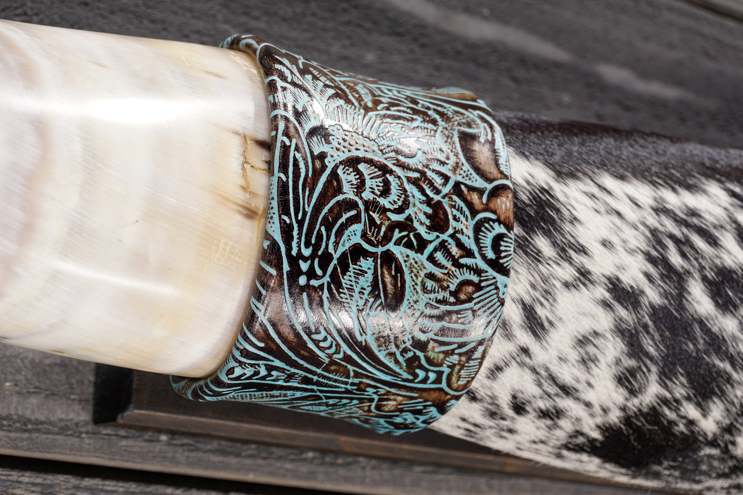 4' 3" Longhorn Wall Mount #378