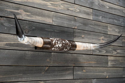 4' 4" Longhorn Wall Mount #330