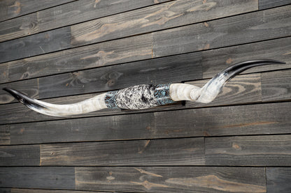 5' 8" Longhorn Wall Mount #335
