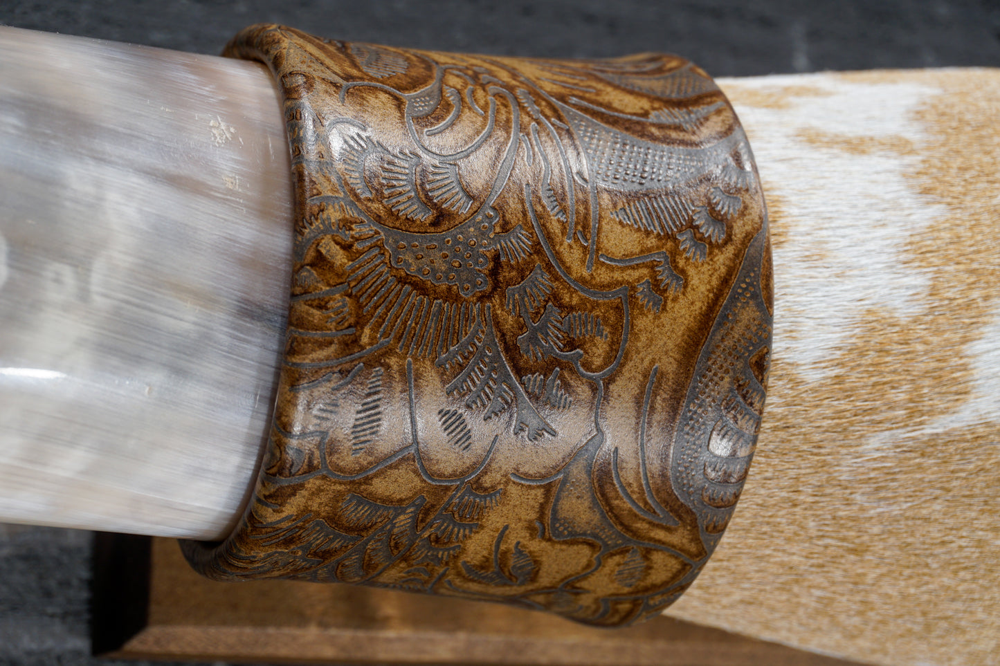 5' 0" Longhorn Wall Mount #356