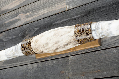 4' 11" Longhorn Wall Mount #375