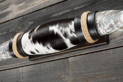 4' 11" Longhorn Wall Mount #384